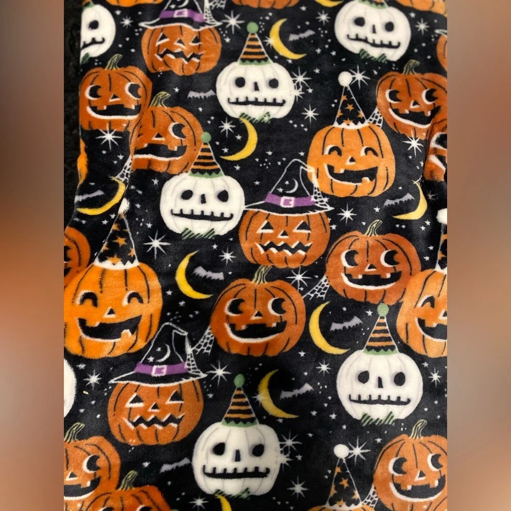 Cynthia Rowley Halloween Throw Blanket